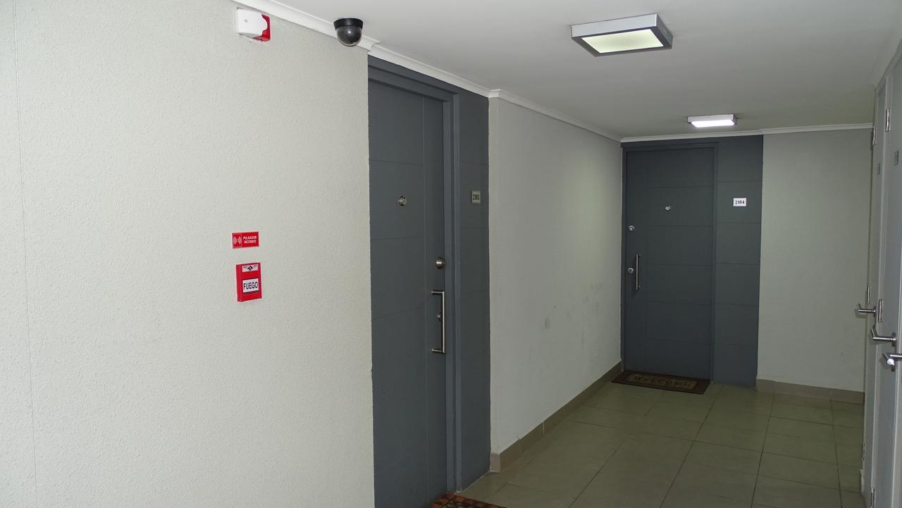 Moneda Express Apart Сантьяго Экстерьер фото